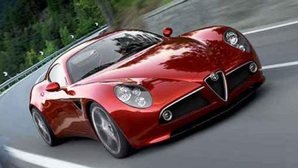 &bdquo;Изкуственият&ldquo; бронзов медал е спечелен от този шедьовър, произведен само в 500 екземпляра. Двигателят, разработен от Ferrari в сътрудничество с Maserati , е 4.7-литров V8 с 450 к.с. и 470 Nm въртящ момент. Ускорява от 0 до 100 км/ч за 4 секунди и достига максимална скорост от 292 км/ч. Мощност и финес са характеристиките, избрани от AI, за да го опишат: 

&bdquo;Модерен автомобил, който предизвиква класическия стил на Alfa Romeo от 30-те и 40-те години. Дизайнът е плавен и мускулест, с линии, които изразяват мощ и финес&ldquo; .